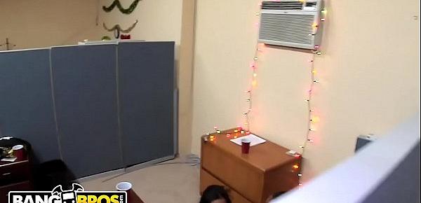  BANGBROS - Fuck Team Five Holiday Christmas Party Turns Into Orgy